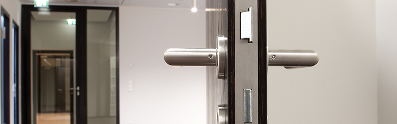 Access Control Unprotected Door